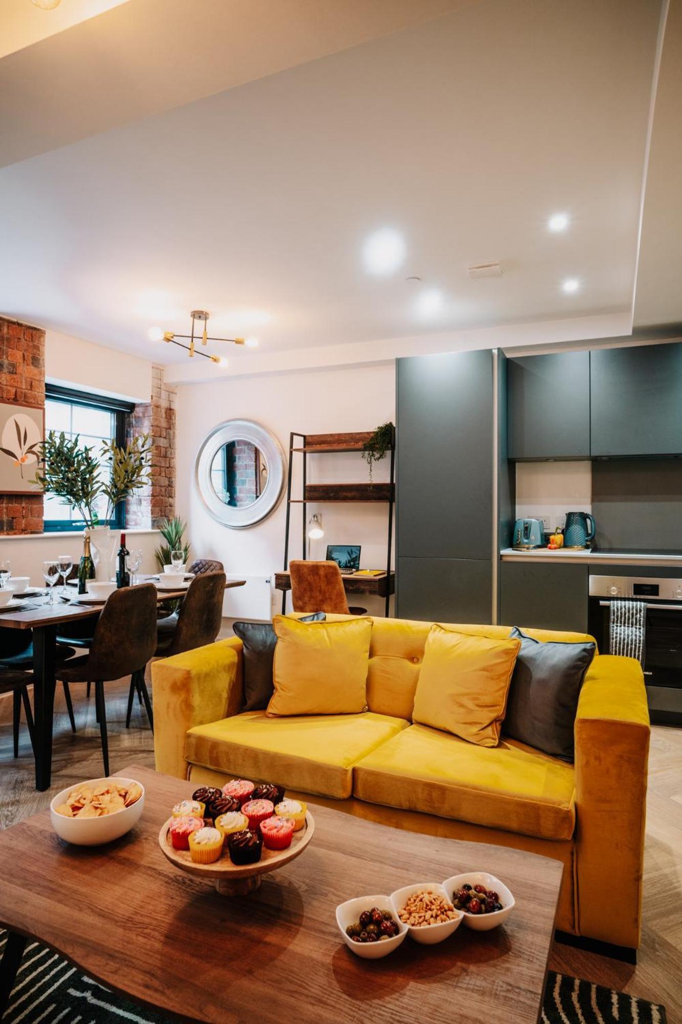 Stunning Duplex In Centre Wifi Family Contractor Apartment