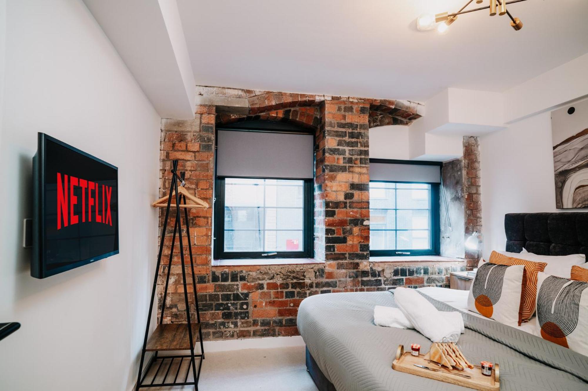 Stunning Duplex In Centre Wifi Family Contractor Apartment *