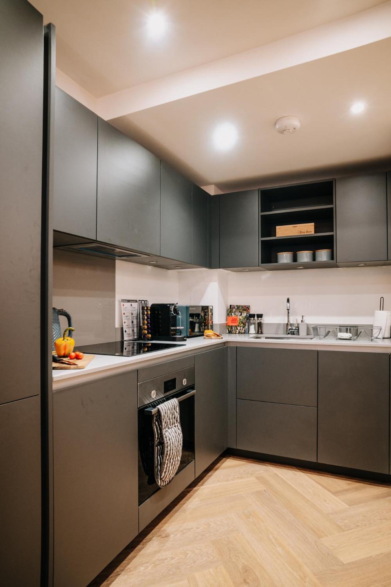 Stunning Duplex In Centre Wifi Family Contractor *